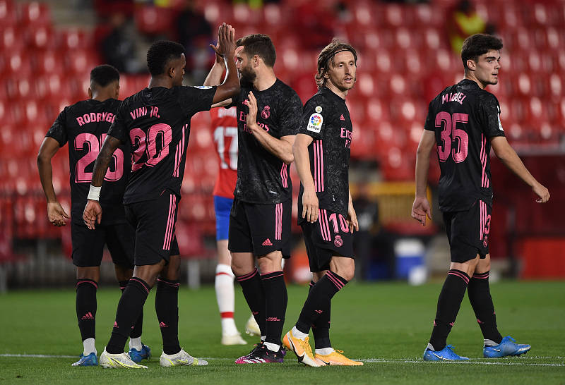 亚博体育平台-皇家马德里历史最强阵容