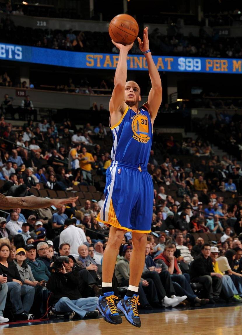 亚博游戏官网-路威率队巨斧,杀入总决赛,全队发挥意外强大的力量